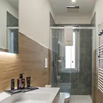 Three Moons Boutique House/calypso アパート