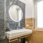 アパート Three Moons Boutique House/calypso サレルノ